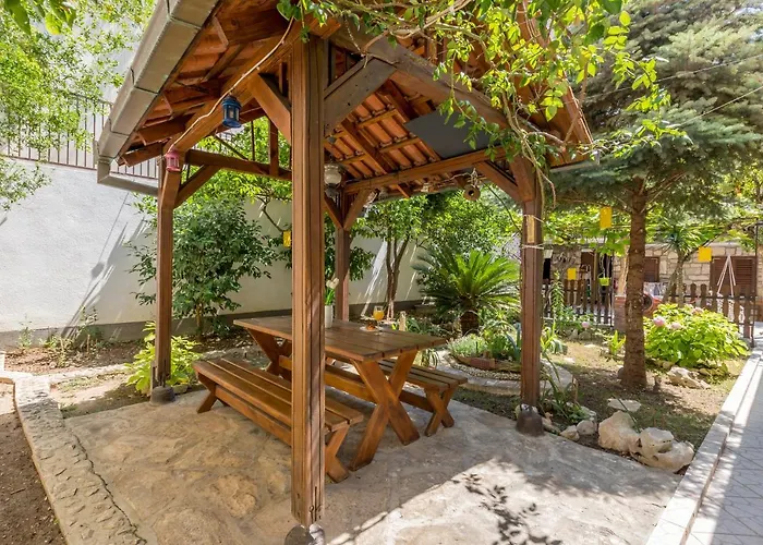 Paradise Garden 아파트